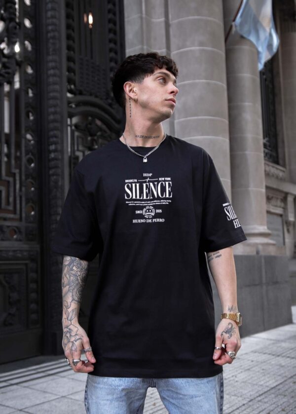 Remera “HUESO DE PERRO”