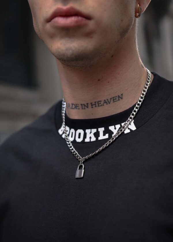 Remera “HUESO DE PERRO” - Imagen 2